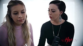 Carmen Caliente And Whitney Wright Lesbian Porn Scene