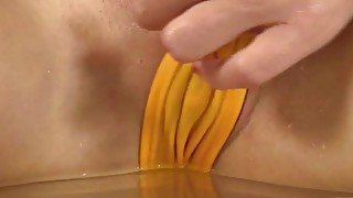 Urine fetish blonde didlofucks her pussy