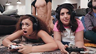 Fucking With The Gamers - Hotgirlsgame