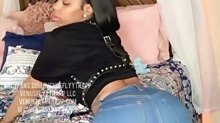 Venusflyytrapp Smoking Pussy