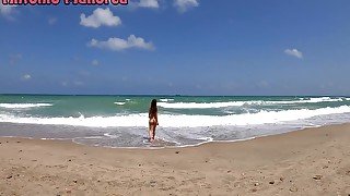 Having Fun With Hot Italian Girl In A Nude Beach