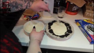 Zo's House Episode 1 w/Miss Mortis Oreo Ice Cream Pie