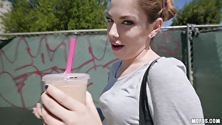 Outside wild fuck with a stranger is all that Bobbi Dylan wants