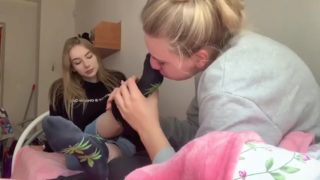 Lesbian foot worship 2