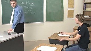 Twink ass bangs his teacher in classroom