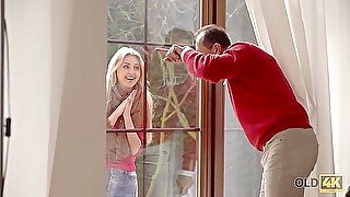 Lasss Teenager 18+ Action By