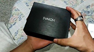 Este vibrador hace eyacular el gran culo de mi sirvienta latina y finalmente me la follo Parte 1