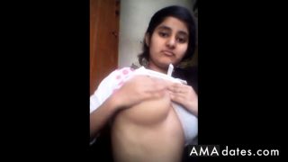 Young Indian shows her tits