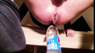 Stretching my asshole with a 1.5L Pepsi bottle