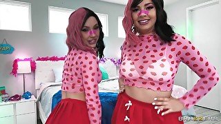 Jazmin Luv, Bella Luna- Sneaky Lookalike Camgirls Get C - Teaser Video