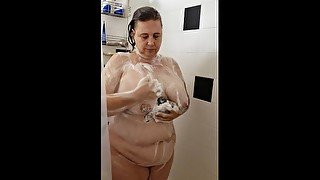 BBW Wendi in the shower FULL VIDEO