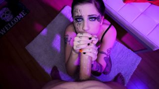 Tattooed American babe gives an amazing blowjob in POV