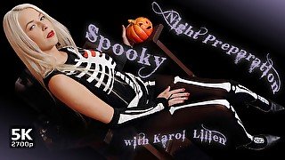 Karol Lilien In Spooky Night Preparation - Pumpkin Masturbation