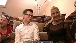 HITZEFREI Thick German blonde Mariella Sun fucks an older man