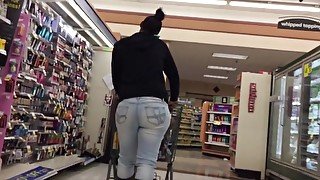 Ebony Step mom Phat Booty Jiggle