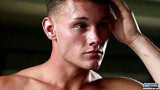 NextDoorBuddies Video: Damien West