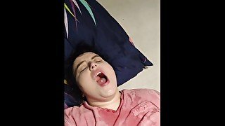 Chubby Teen Squirting Non-stop