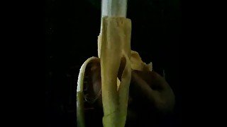 Banana Deep Throat