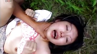 Japanese doll shows nude pussy in sexy outdoor scene