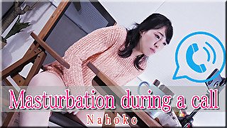 Masturbation duting a call - Fetish Japanese Video