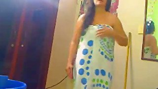 Amateur Indian hoochie shows her fuck holes on webcam