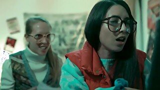 Teen lezzies fucked by a blonde MILF in a weird dream