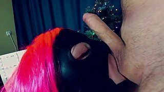 I was fucked hard on New Year's, and as a gift I made a juicy suction. Mmm, I love cum in my mouth