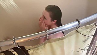 Voyeur Sneaks up on Showering Haylee