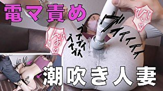 【潮吹き生中!!】グレーのスウェット人妻が電マ&手マンで潮吹きイキ!!「ぉ”んっ❤︎❤︎」と普段出さない野太いイキ声が生々しい　個人撮影 素人 日本人 NTR ソファ 寝取られ ハメ撮り 4K 高画質