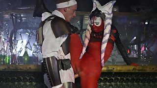 Hot chick is having sex at Star Wars cosplay party