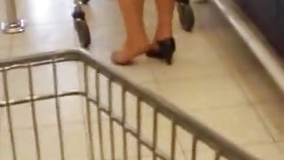 Shopping in one shoe