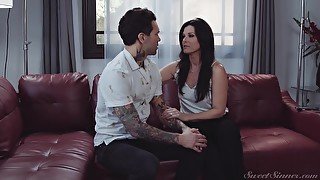 India Summer and Small Hands are fucking on the couch and moaning from pleasure while cumming