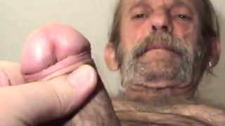 hairy dirty straight worker shows hisuncut big cock