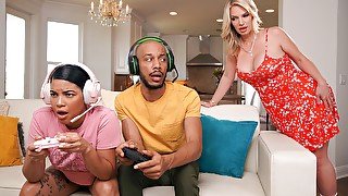 Her Step mom Is Even Hotter! Video With Rachael Cavalli, Maya Farrell, Dwayne Foxxx - Brazzers