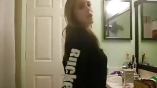 Cute looking girl girlfriend sent me this video