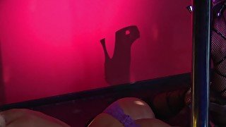 Sexy stripper bends for client to enjoy his cock