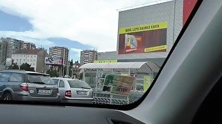 HUNT4K. Guy penetrates sexy girl in his car while cuckold is around