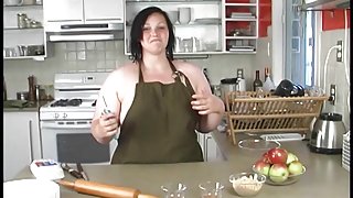 BBW bakes apple pie and then..SUPRISE ! 1