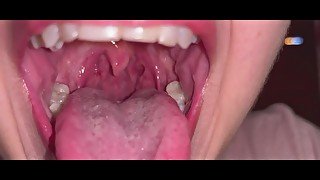 Giantess Pierina Goddess mouth fetish and burping