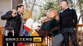 Brazzers - Busty Babe Abigail Mac Fucked Hard By Small Hands In The Snow