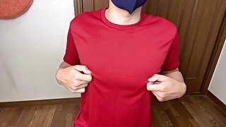 【乳首動画】ジム帰りの大学生がスポーツウェアの上から乳首をいじめる！ #2