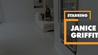 itsPOV - Hot and wet make up sex with petite babe Janice Griffith