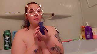 BUBBLE BATH BLOWJOB SCENE 1