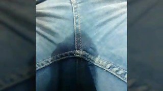 Pissing my jeans and mastrubating