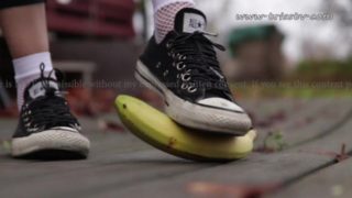 I don't care about your banana | Converse Crush Banana