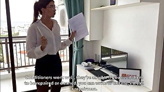 Real Estate Agent Offered to Test the Bed with her / english subtitles