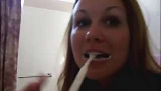 Cumming on sisters toothbrush