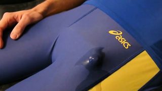 Pissing after activities into my limited lycra running trou