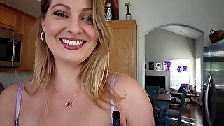 Curvy big booty and big tits blonde milf webcam tease