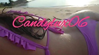 Chapuzón en el lago con mí bikini sexy